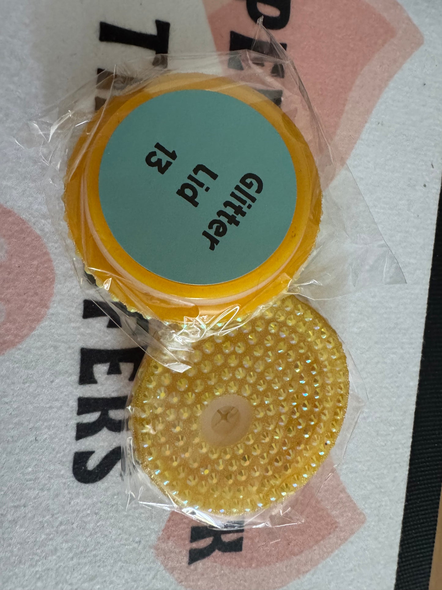 RHINESTONE LIDS