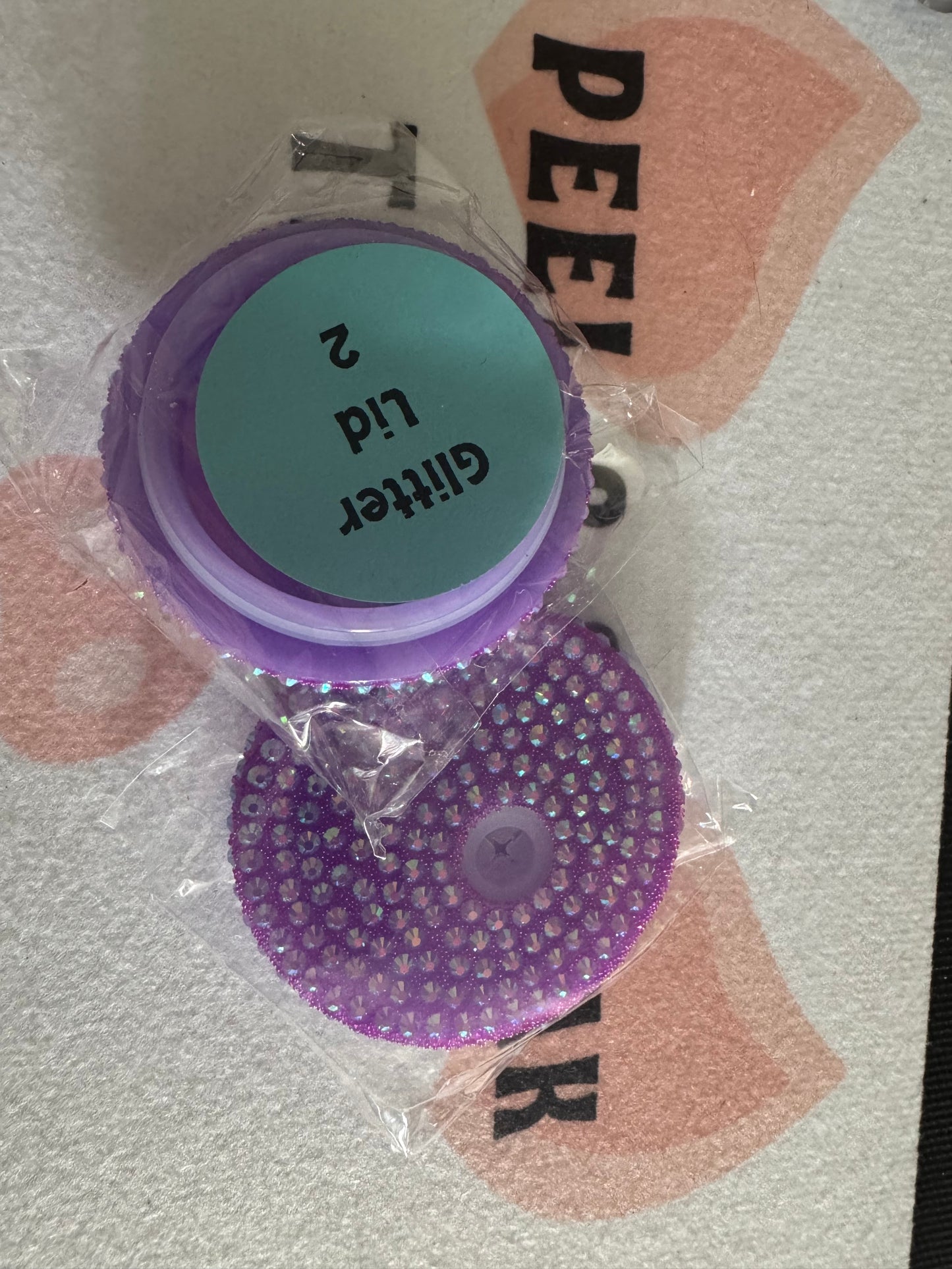 RHINESTONE LIDS